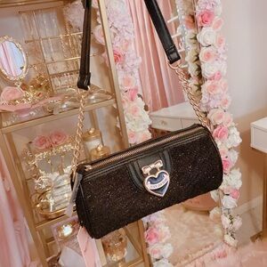 Precious Moments Roll Bag